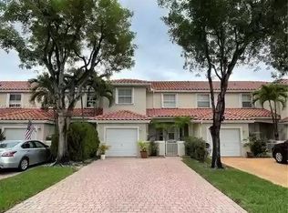 9749 NW 45th Ln, Doral, FL 33178