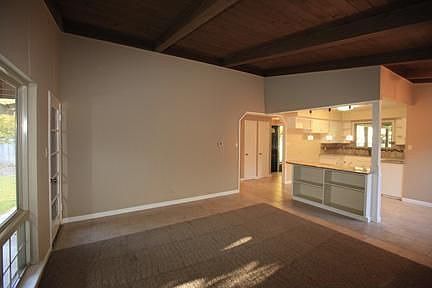 5th image of 6531 N Williamsburg Pl