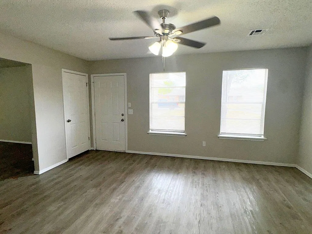 716 Northwest 113th St. Oklahoma City OK 73114 — Photo 3