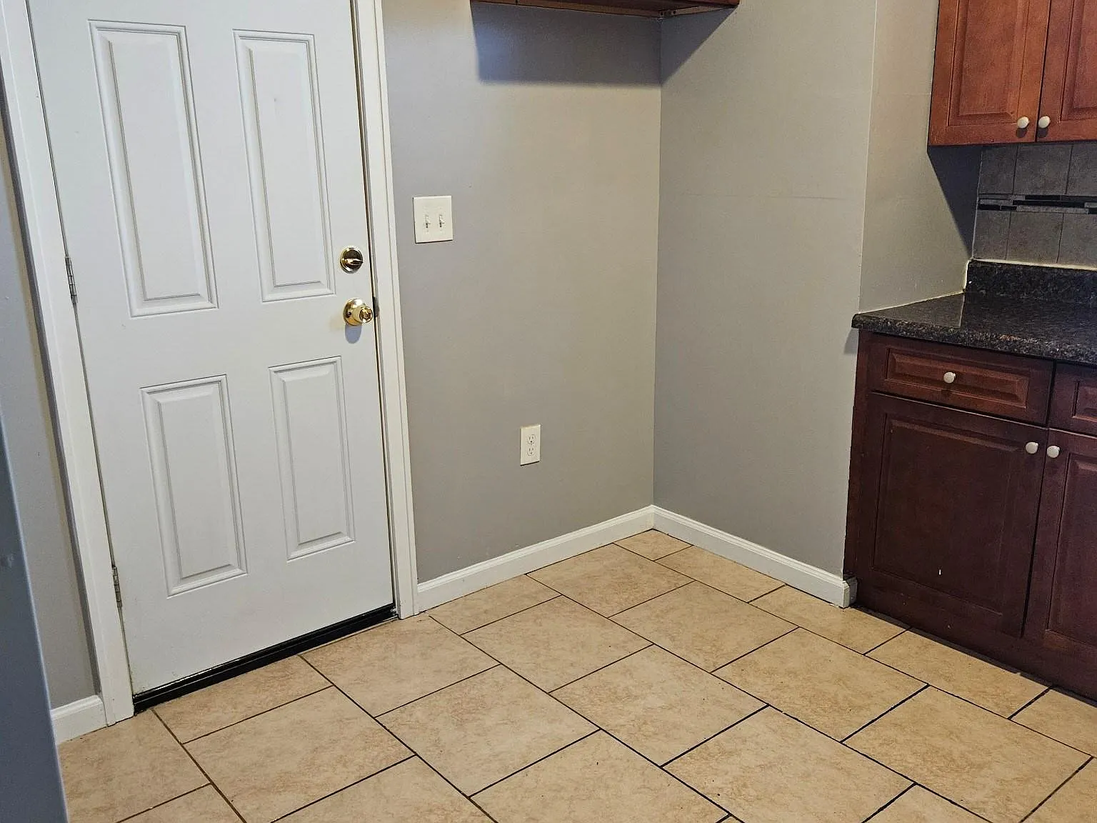 2 bed, $1,900 — Photo 3