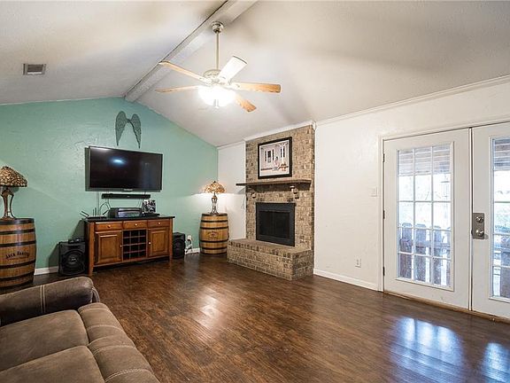 5th image of 203 San Jacinto Ct