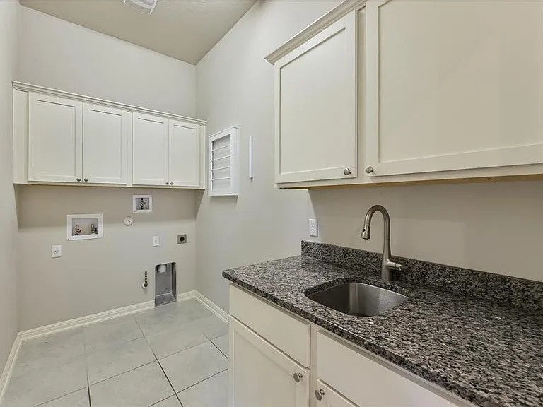 11903 Deering Pl #100 — Photo 8