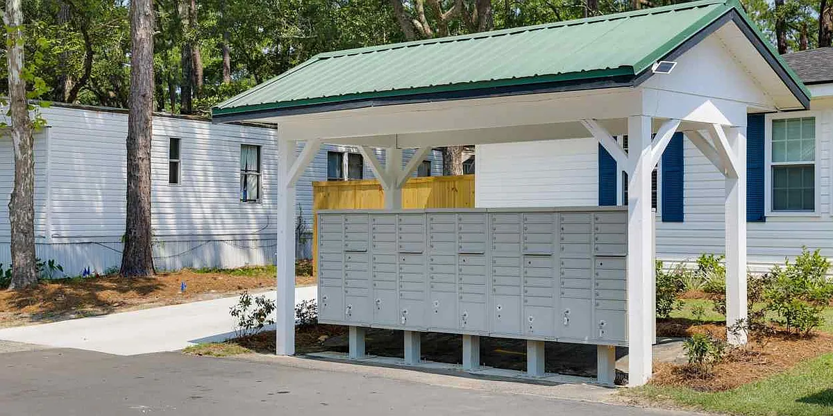 Building Photo - Baywood
