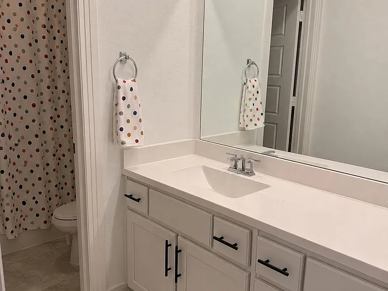 2432 Elm Pl — Photo 14