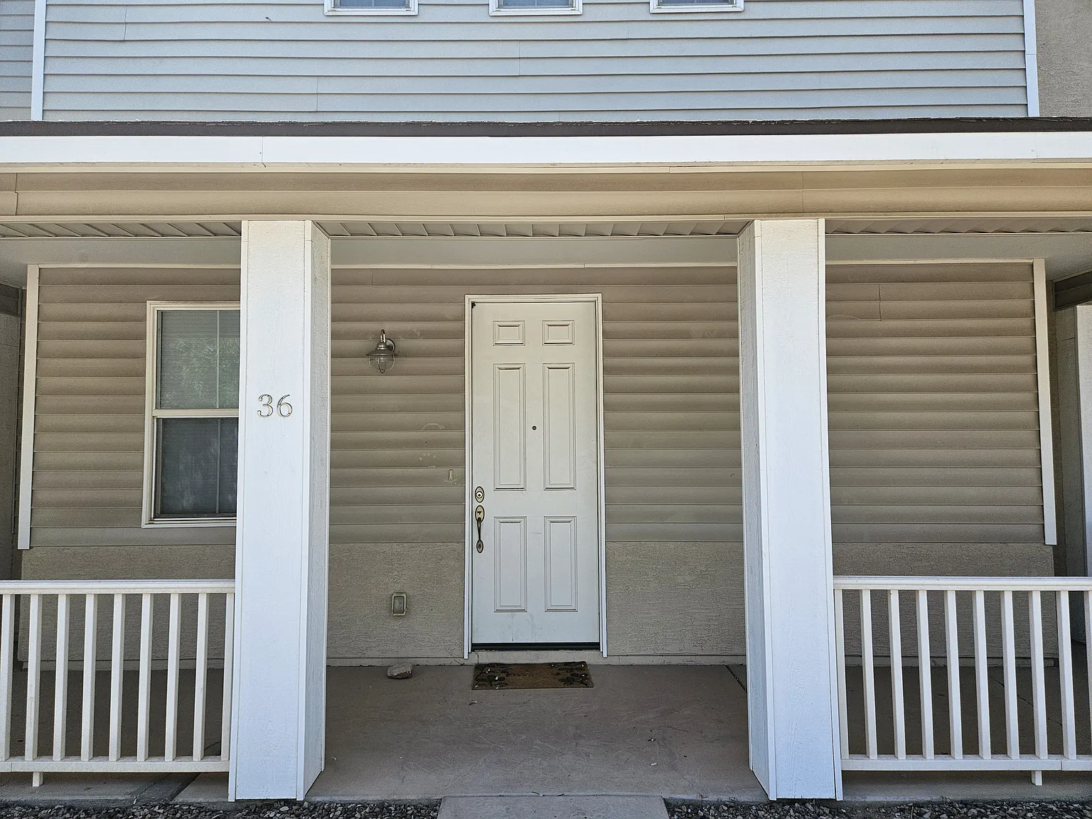 3 bed, 2.5 bath, 1677 sqft, $2,100 — Photo 3