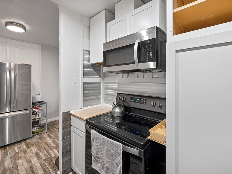 900 Saturn Dr #807 — Photo 5