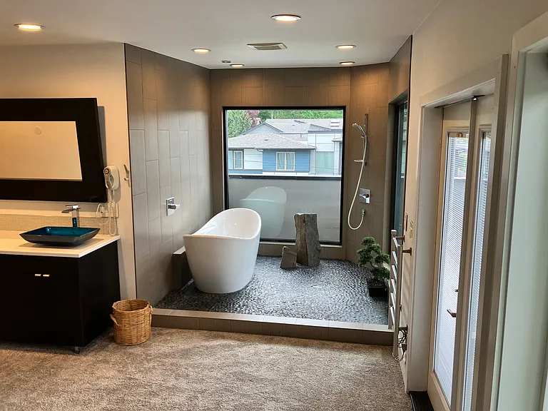 Master (primary) Shower & Slipper Tub: Heated Towel Bar