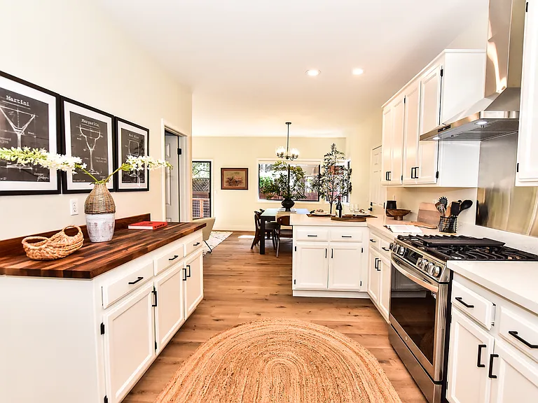 Laurelbrook Ct — Photo 10