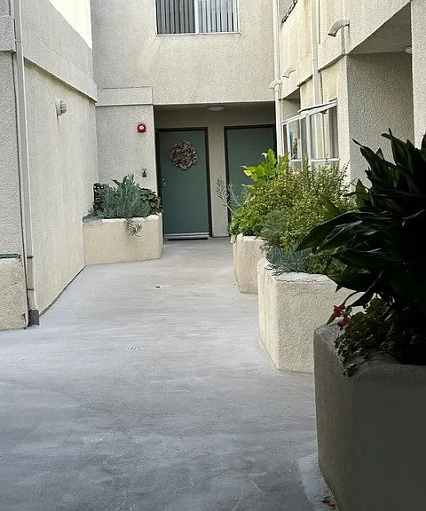 Camarillo Apartments — Photo 6