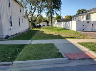2723 Broadway St, Blue Island, IL 60406