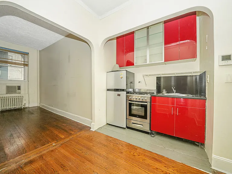 363 3rd Ave #2B — Photo 2
