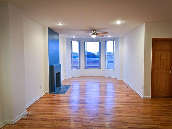 5th image of 1444 N Milwaukee Ave #3F