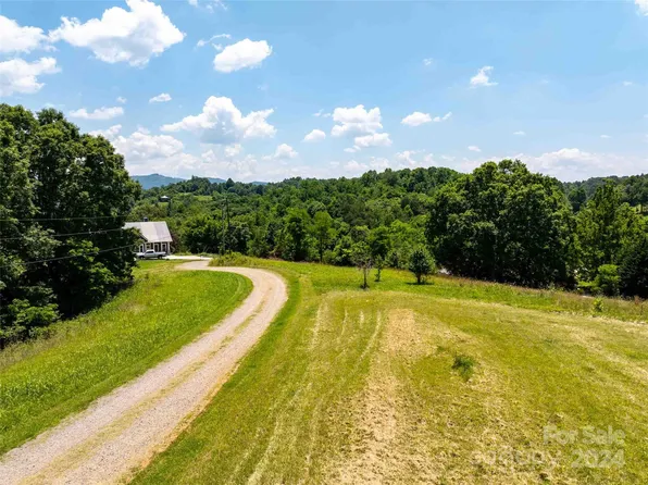 6 Firefly Ridge Trl, Alexander, NC 28701