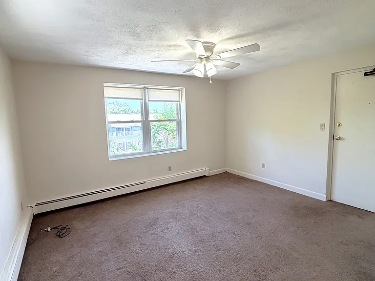 20 Craig Ave #6 — Photo 4