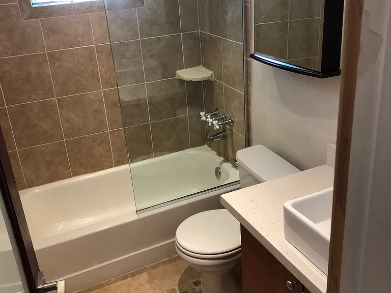 4081 N Dixie Hwy #29 — Photo 11
