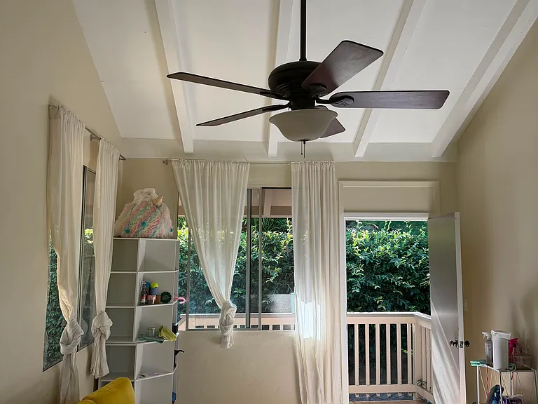 10 Upper Kimo Dr — Photo 4
