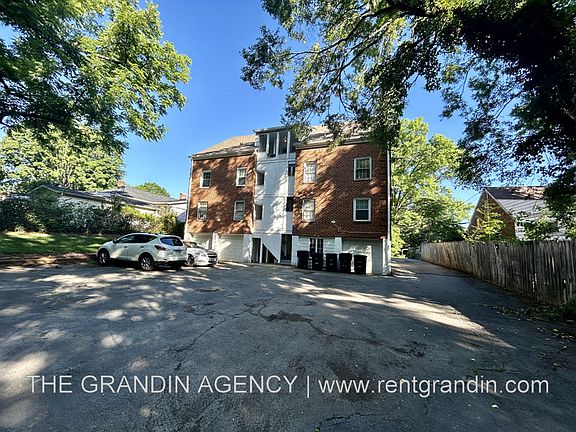 4th image of 2703 Broad St NW Unit 4