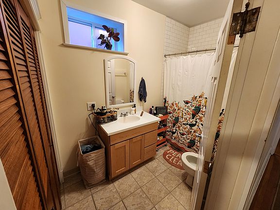 4th image of 5778 Pershing Ave #3