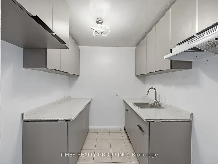 212 Brock St #106 — Photo 3