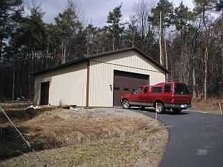 Pole Barn / Paved Drive