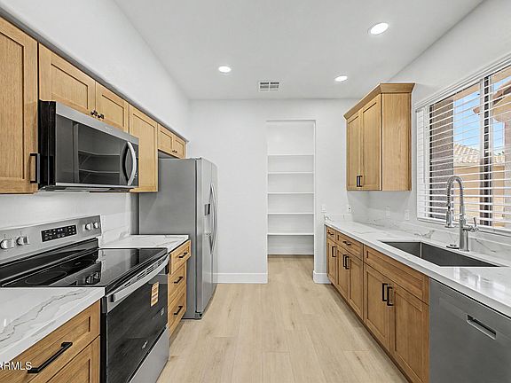 5th image of 9233 E NEVILLE Avenue #1022