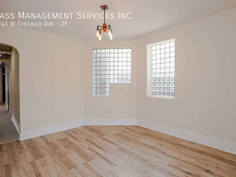 1741 W Chicago Ave #2F — Photo 4