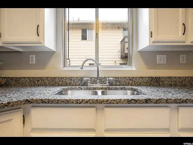 111 E Center St — Photo 6