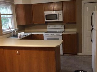 15 Strawberry Hill Rd, Derry, NH 03038