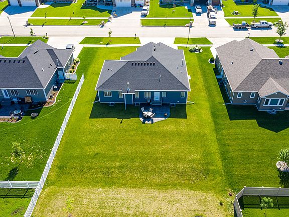 2nd image of 5691 E Prairiewood Dr