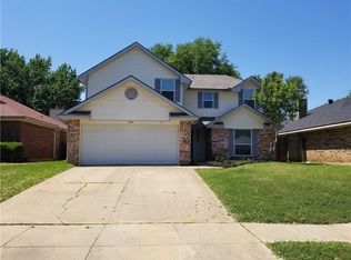 2206 W Nathan Lowe Rd, Arlington, TX 76017