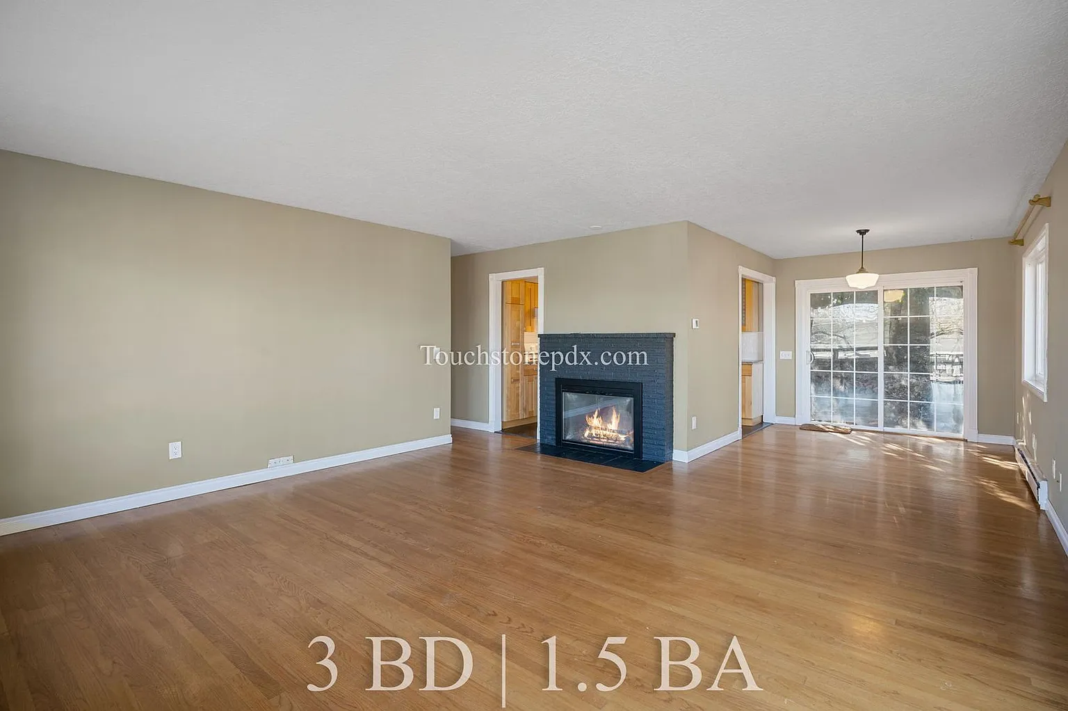 5494 Broadway St photo 1