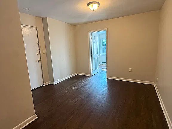 3rd image of 291 Wainwright St APT 16