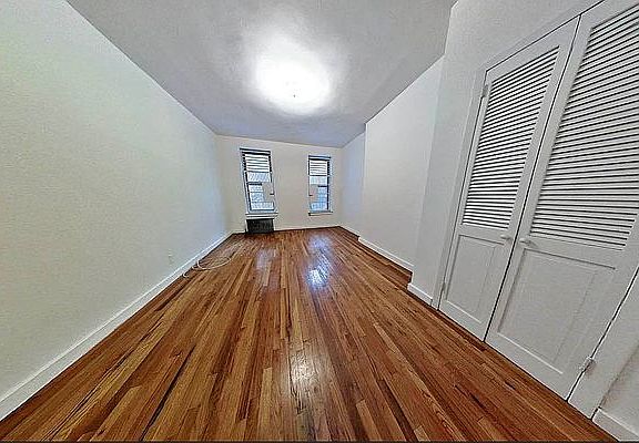 5th image of 1626 3rd Ave #3A