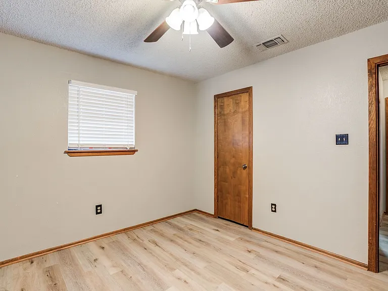 810 Mimosa Ave — Photo 19