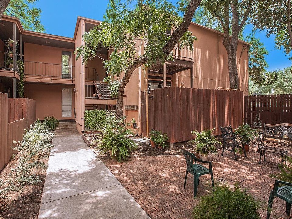 1st image of 216 Arcadia Pl APT 6