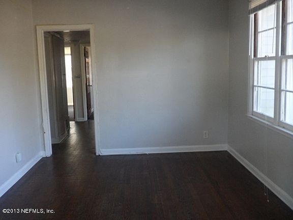 2nd image of 1154 Glencarin St