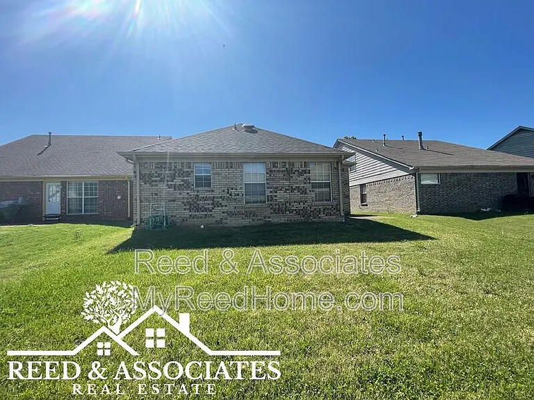 4824 Pine Forrest Dr — Photo 14