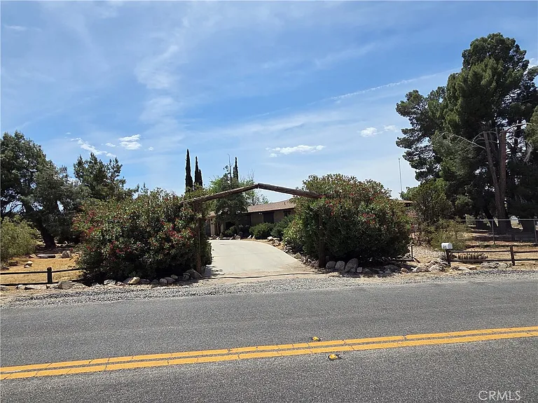 19145 Tomahawk Rd — Photo 38