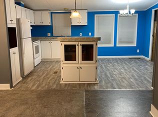 119 Washington Ave, Newport, NC 28570