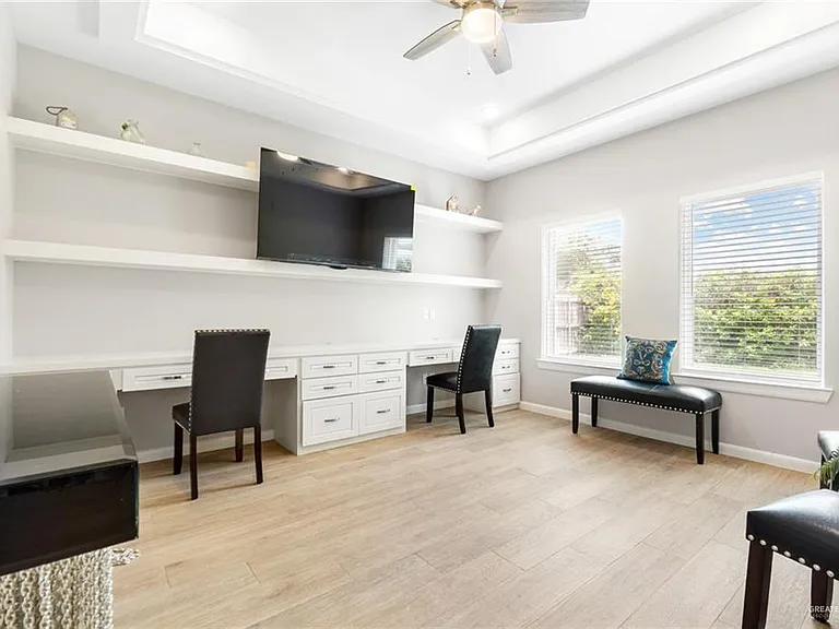 1304 Providence Ave — Photo 34