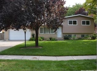 614 E Fairoaks Way, Sandy, UT 84070