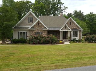 105 Audrey Ln, Gadsden, AL 35901