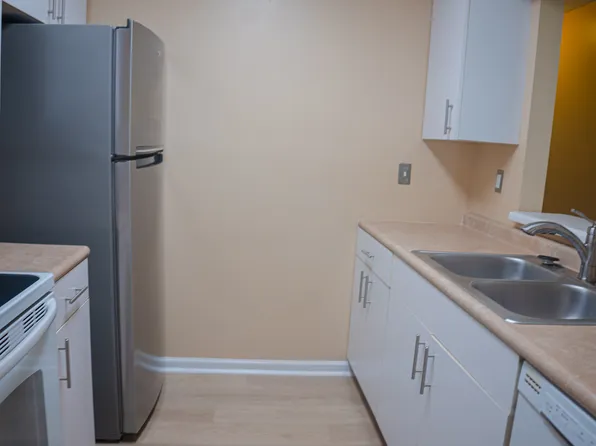 605 Rue Marseille #I, Chesapeake, VA 23320