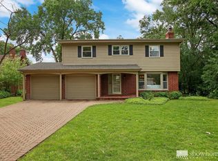 11 Linden Ave, Lake Forest, IL 60045