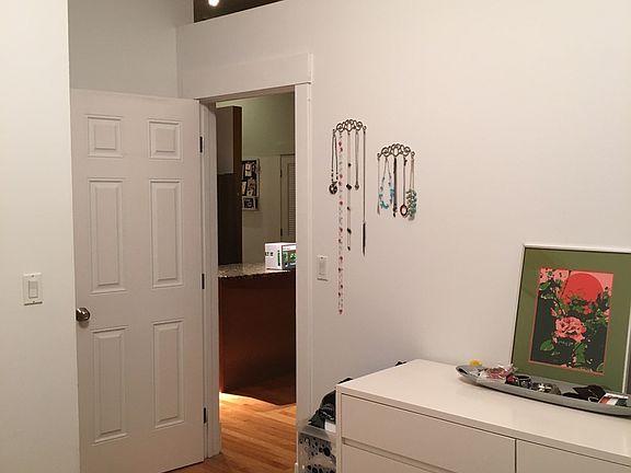 5th image of 824 W Superior St APT 307
