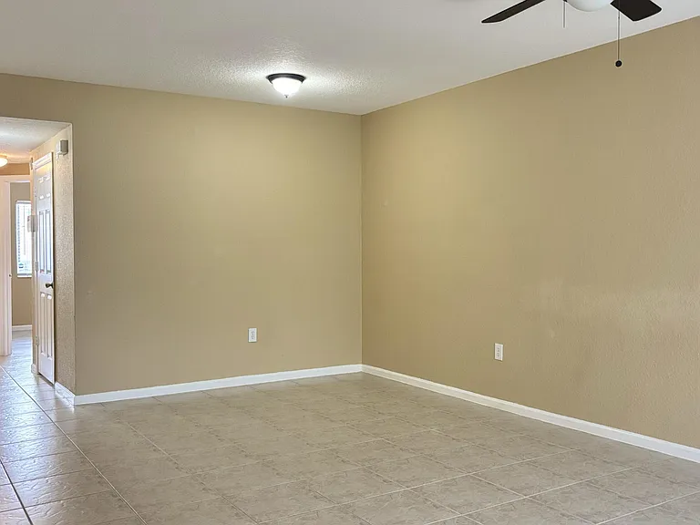 1103 Golden Lakes Blvd #1011 — Photo 7