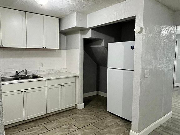 2nd image of 4413 Moncrief Rd W