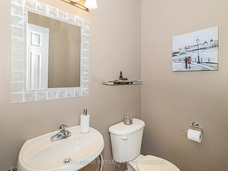564 Renaissance Dr — Photo 2
