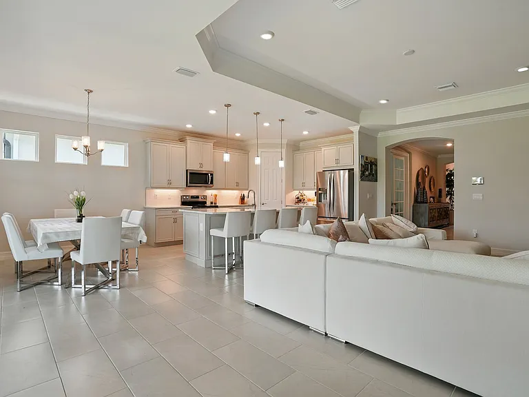 28165 Captiva Shell Loop — Photo 9