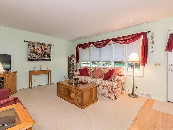 4th image of 7607 N Gleneagle Dr